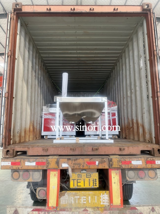 出口中東的PVC格柵板生產線，UV大理石板生產線，碳晶板生產線發貨